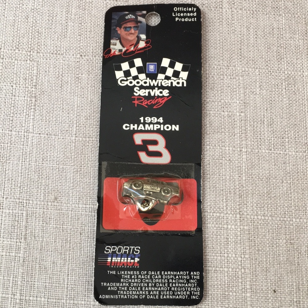 Dale Earnhardt pin , officialy licensed product